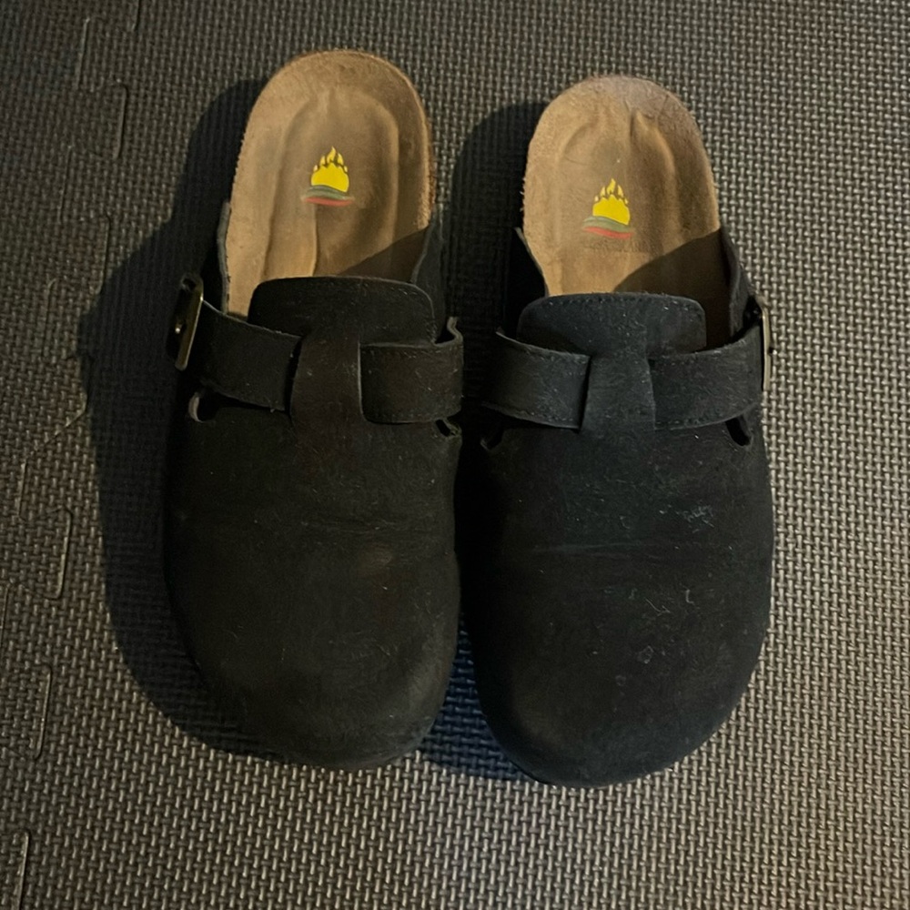 black clogs